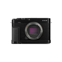 Fuji X-E4 Black +Kit Accesorios*